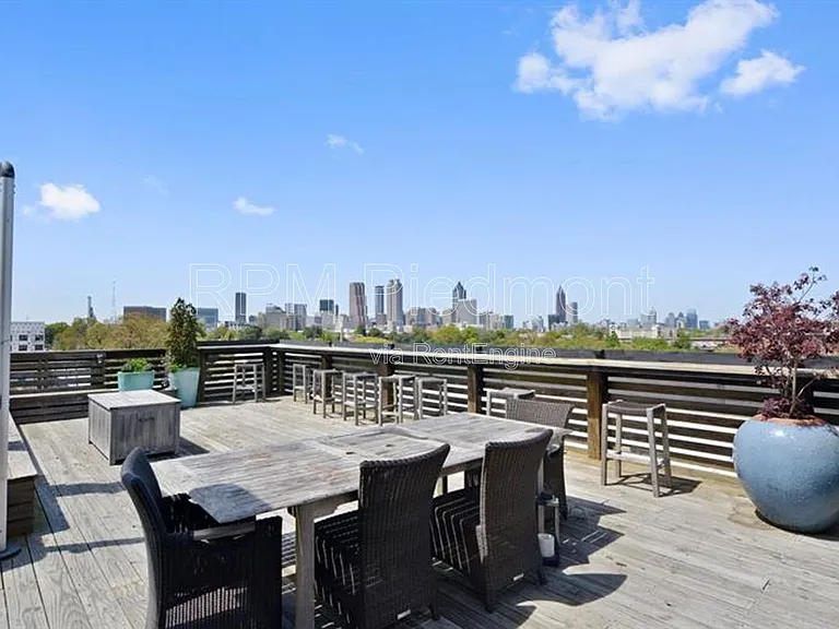 563 Memorial Dr SE #210 — Photo 17