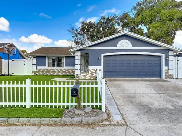 9430 Palm Ave, Port Richey, FL 34668