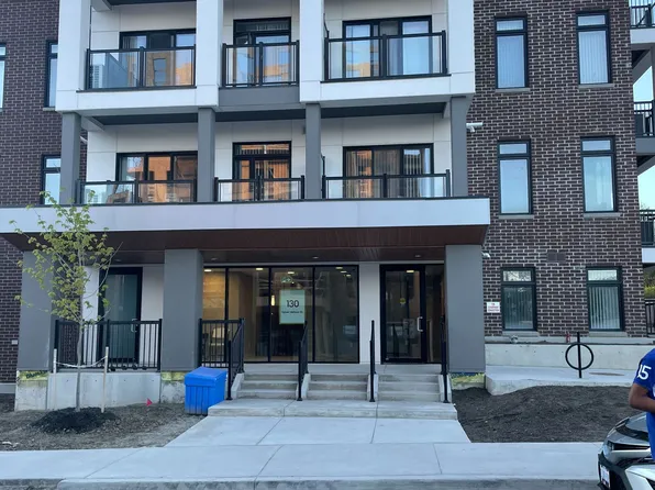 130 Canon Jackson Dr #308, Toronto, ON M6M 0B7