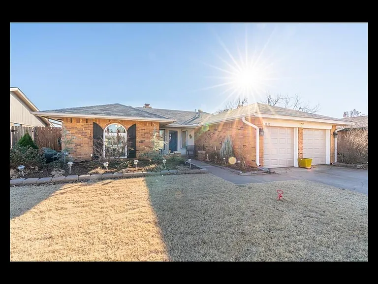 1312 Val Genes Rd — Photo 2
