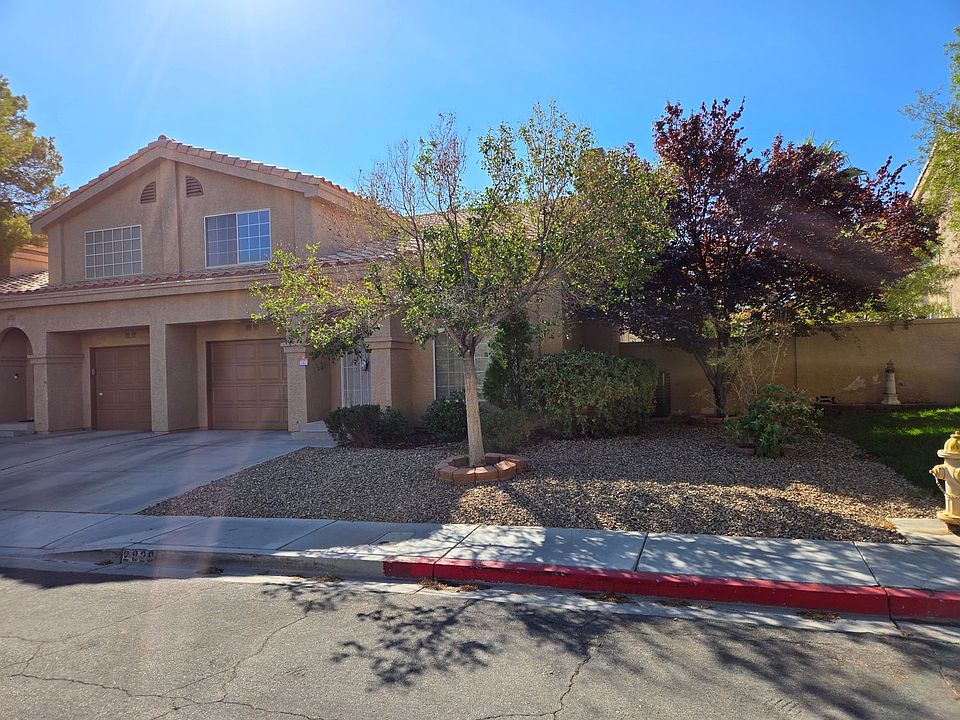 1st image of 2829 Briar Knoll Dr
