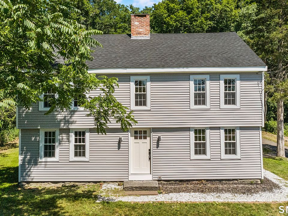 1st image of 712 Main Street