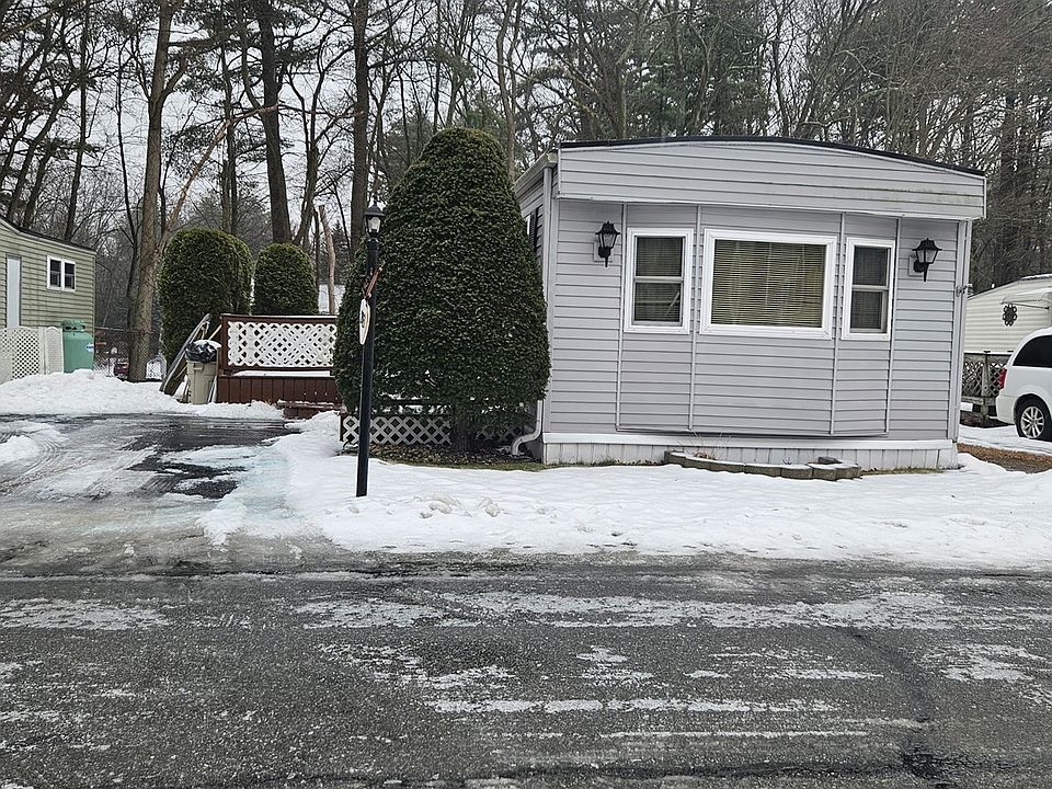 1st image of 243 Mason Ave