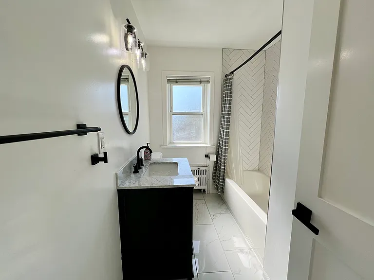 1410 Central St #3W — Photo 10