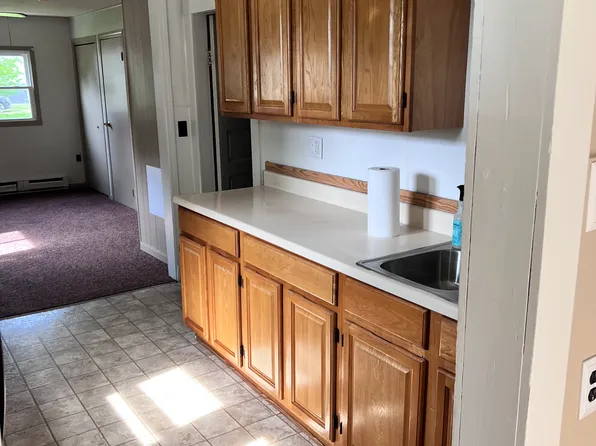 210 W Center St, Ithaca, MI 48847