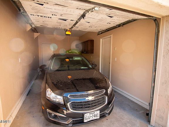 4th image of 8208 S 54th Ln