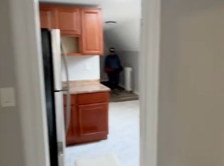 1048 Grove St, Irvington, NJ 07111