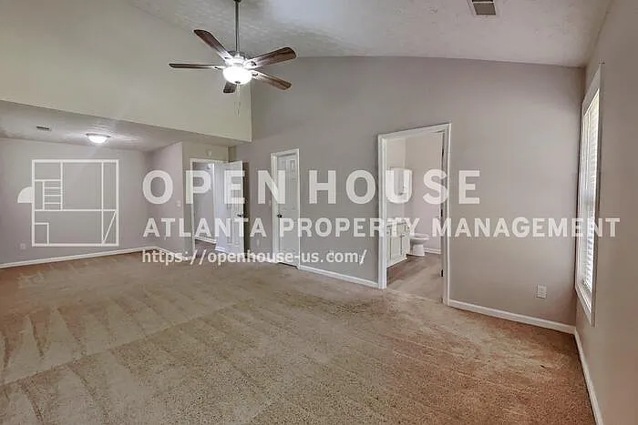 1096 Sham Pointe Dr — Photo 11