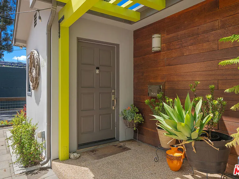 4203 Babcock Ave — Photo 7
