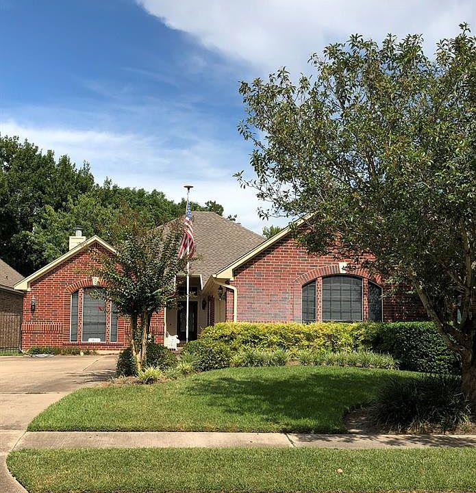 1st image of 1802 Rock Fence Dr