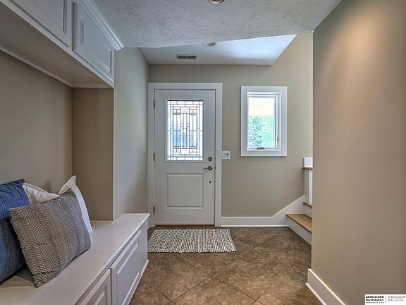 4th image of 4610 S 154th Avenue Cir