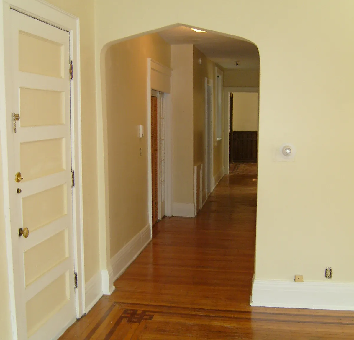 3 bed, $1,500 — Photo 2