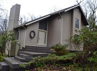 7246 Moss Dr, Swiftwater, PA 18370