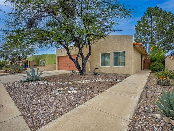2nd image of 9209 E Calle Maria