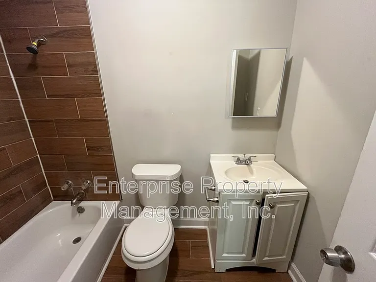 677 Buntyn St #3 — Photo 9