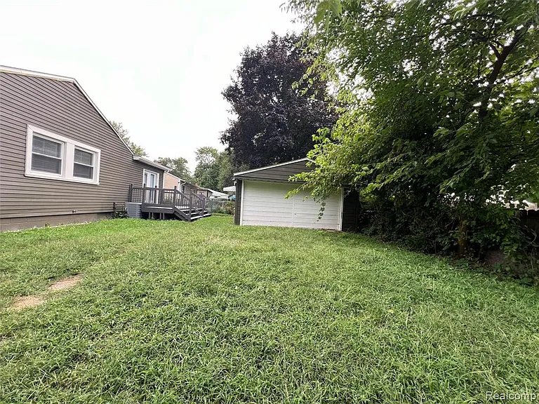 2504 Bannister St — Photo 20