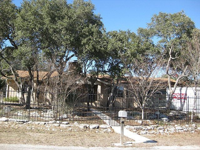 1st image of 2081 Connie Dr