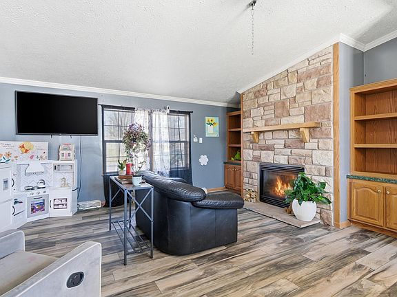 5th image of 4827 E 994 N