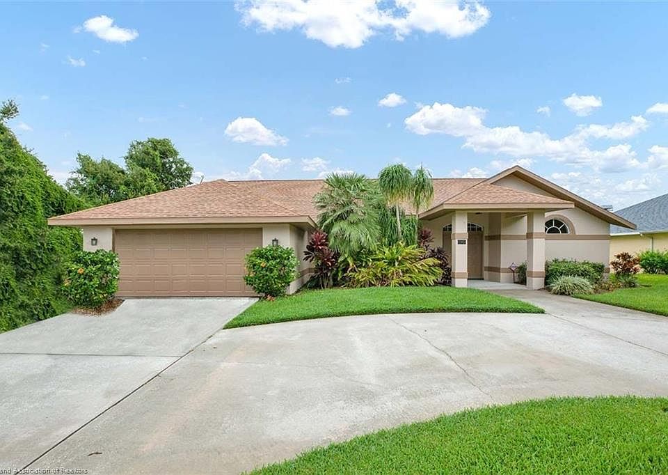 1st image of 140 Huntley Oaks Blvd