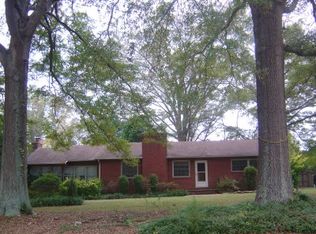 6727 Lakeside Dr, Charlotte, NC 28215