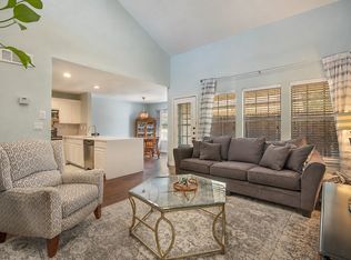 704 Creekwood Dr, Lewisville, TX 75067