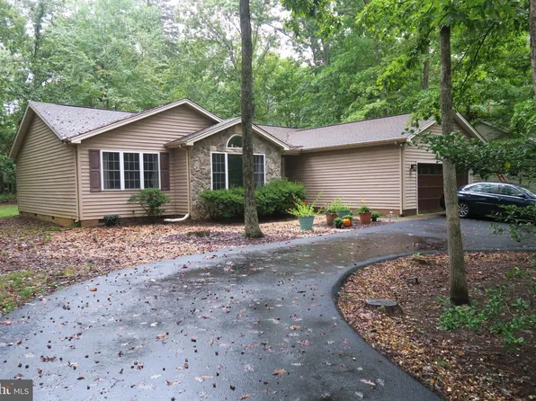 314 Fairway Dr, Locust Grove, VA 22508