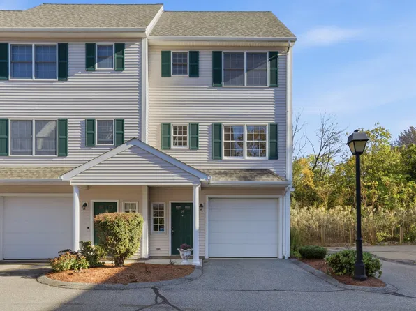 252 Albion St APT 15, Wakefield, MA 01880