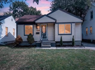 27550 Kaufman St, Roseville, MI 48066