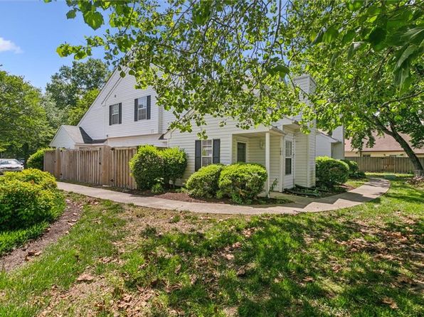 105 Nantucket Pl, Newport News, VA 23606