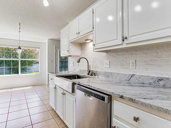 2nd image of 383 Mirabelle Dr