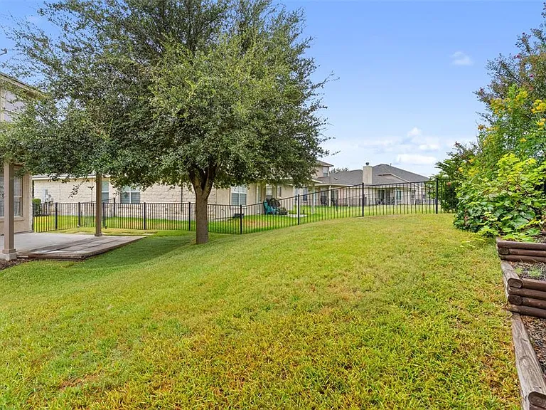 65 White Magnolia Cir — Photo 5