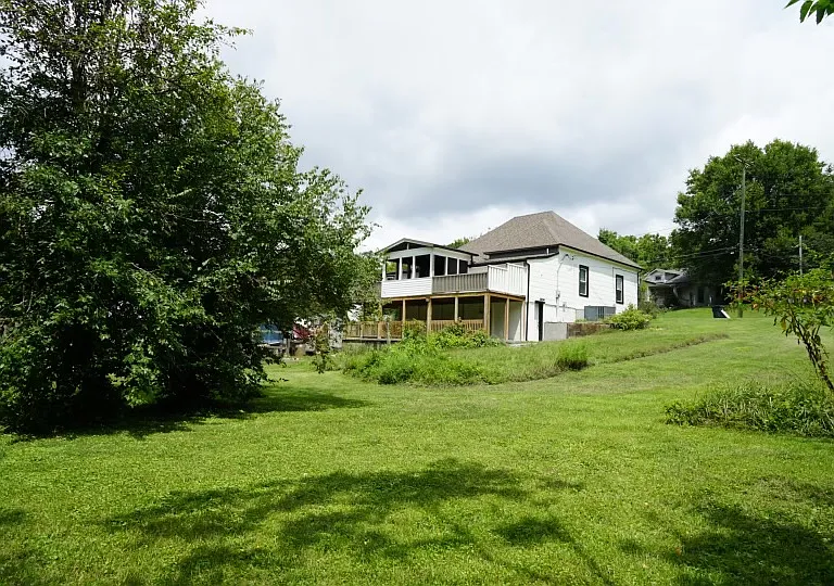 1934 Island Home Ave — Photo 37