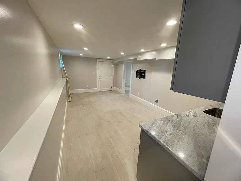 Mainroom