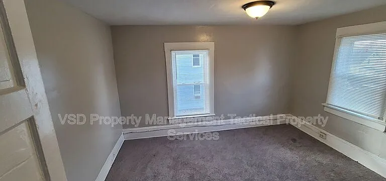 7523 Aetna Rd — Photo 8
