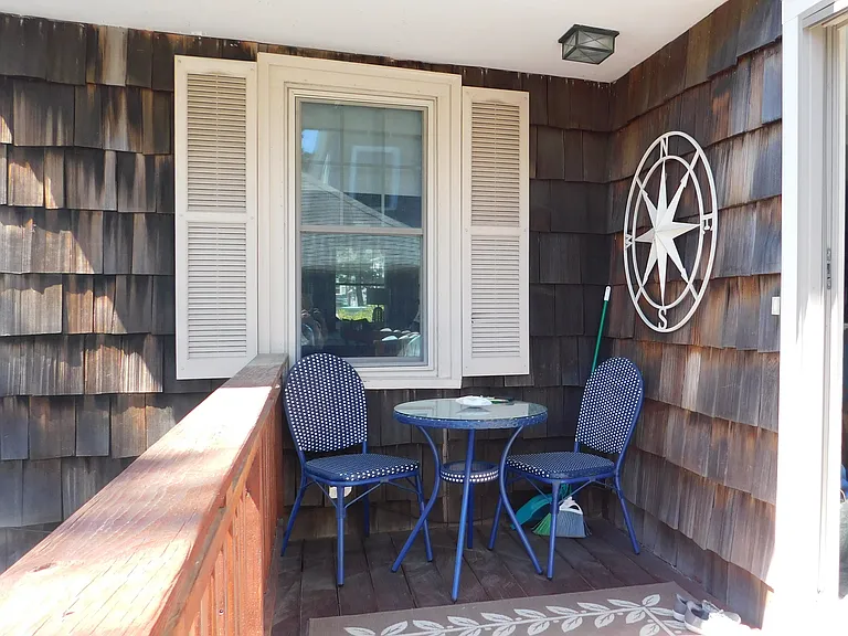 70 E Grand Ave — Photo 10