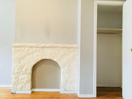 Rented by Nooklyn NYC LLC | media 12