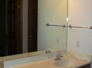 1615 Northport Dr, Jefferson City, MO 65109