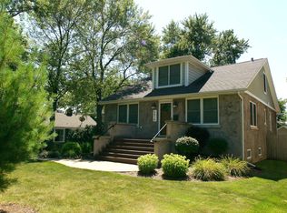 4934 Pershing Ave, Downers Grove, IL 60515