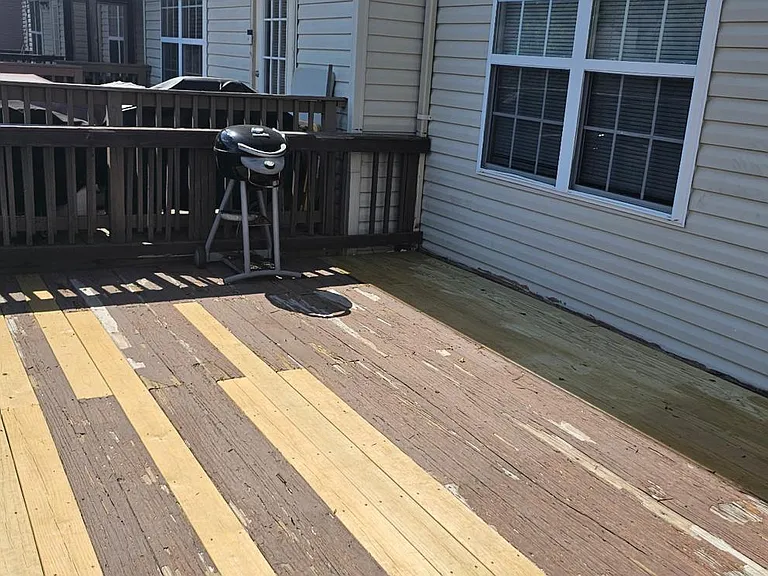 203 Regina Ln — Photo 2