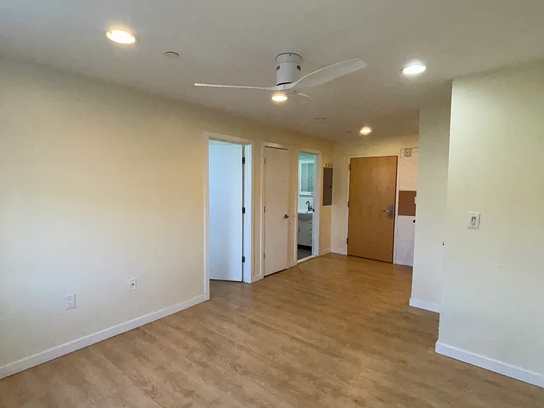 249 S 49th St #206 — Photo 10