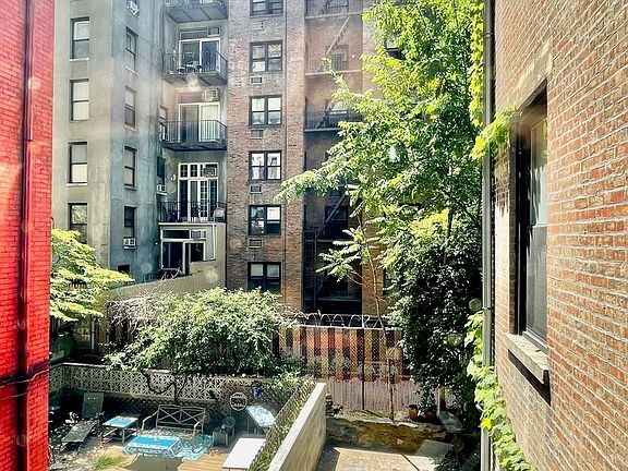4th image of 34 W 86th St #1R