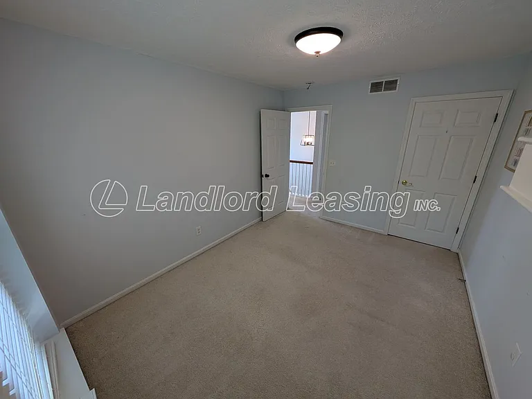 33317 Fairport Dr — Photo 16