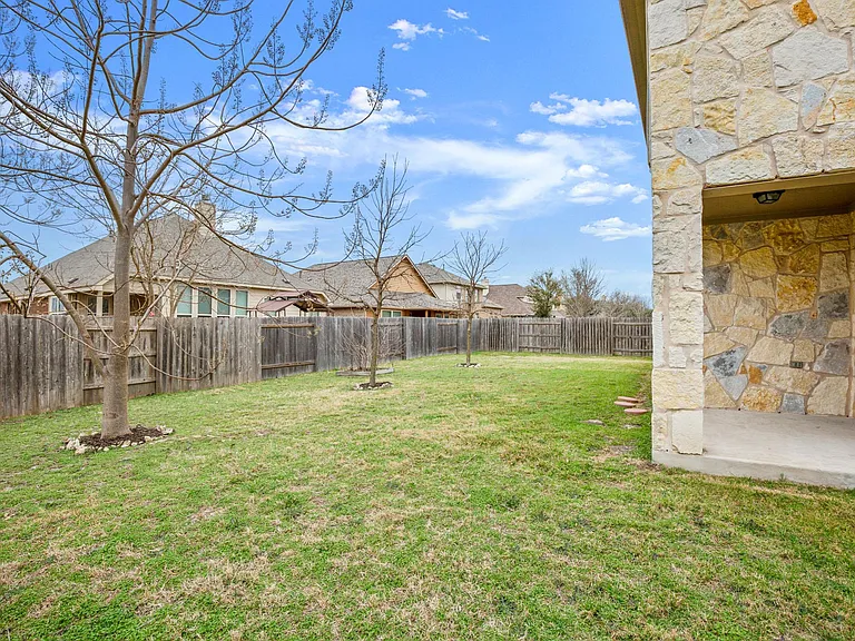 18716 Derby Hill Ln — Photo 30