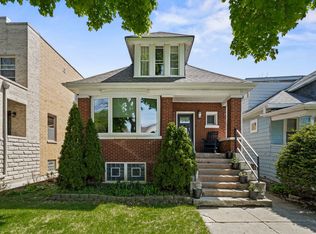 5009 W Waveland Ave, Chicago, IL 60641