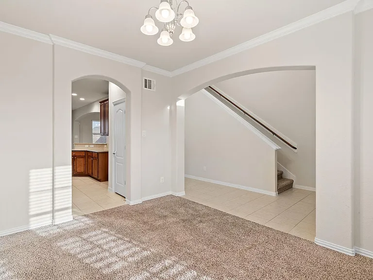 135 San Bernard Dr — Photo 7