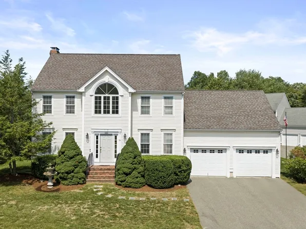 14 Orchard Ln, Abington, MA 02351