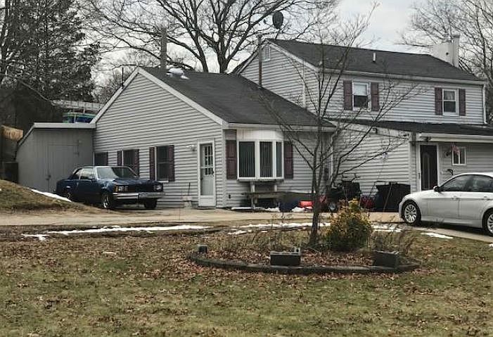 2nd image of 16 Lidge Dr