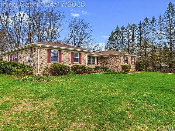 4th image of 3432 S State Rd