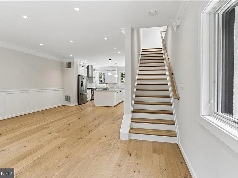 3929 Fulton St NW #A — Photo 8