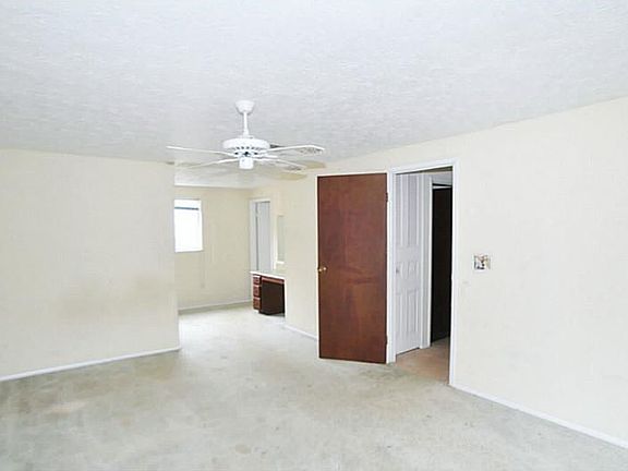 2nd image of 4286 Hopkins Lake Dr